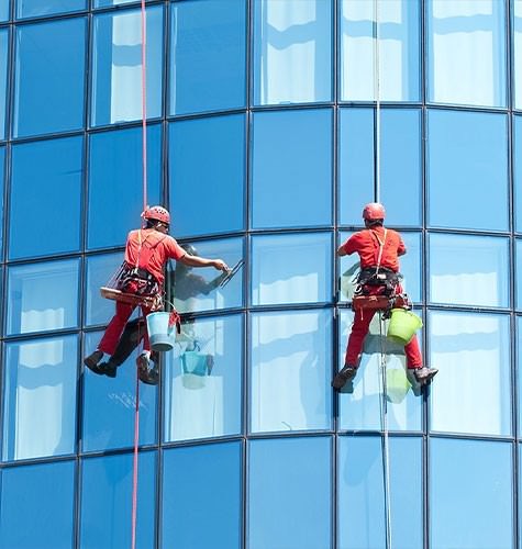 Мытье фасадов промальпинистами в Кемерово